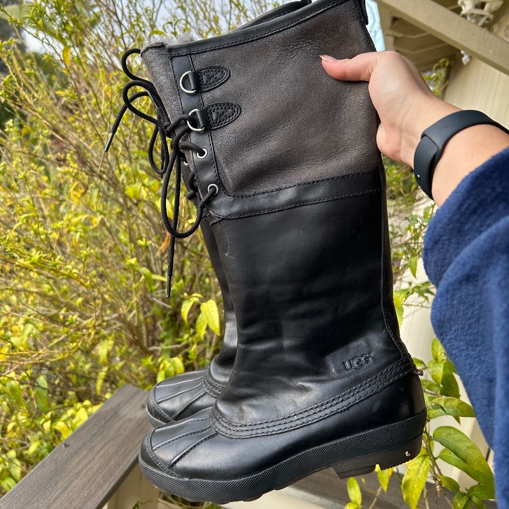 UGG TALL BLACK BOOTS